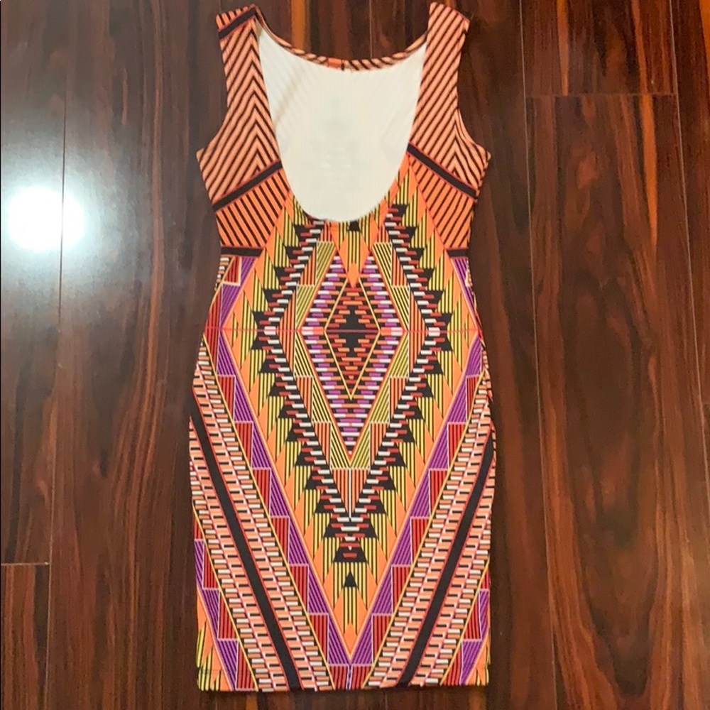 Geometric Dress - Picture 2 of 3